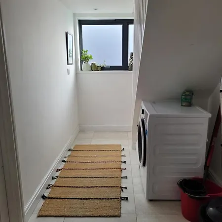 Apartment The Old Wire Factory - 2 Bed, Close To Centre, Fast Wifi, Comfortable From Bristol