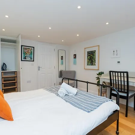 The Old Wire Factory - 2 Bed, Close To Centre, Fast Wifi, Comfortable From Lejlighed Bristol