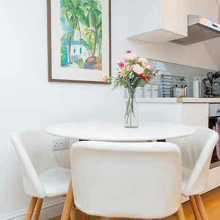 The Old Wire Factory - 2 Bed, Close To Centre, Fast Wifi, Comfortable From Bristol