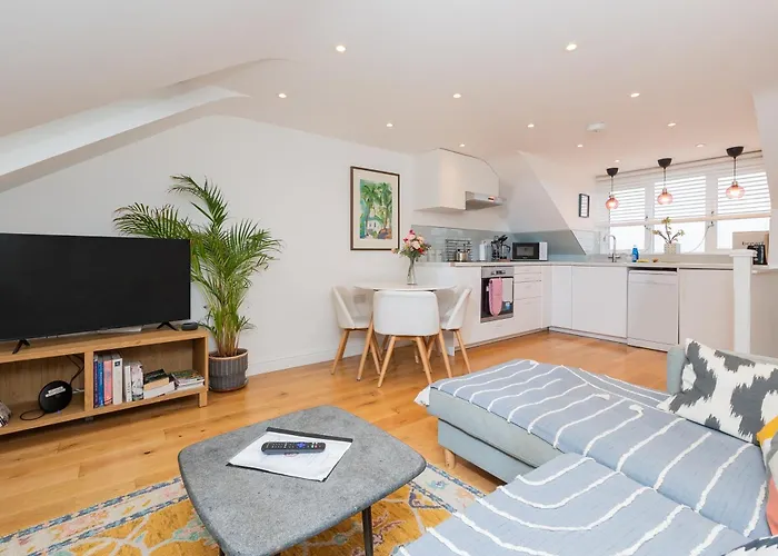 The Old Wire Factory - 2 Bed, Close To Centre, Fast Wifi, Comfortable From Lejlighed Bristol