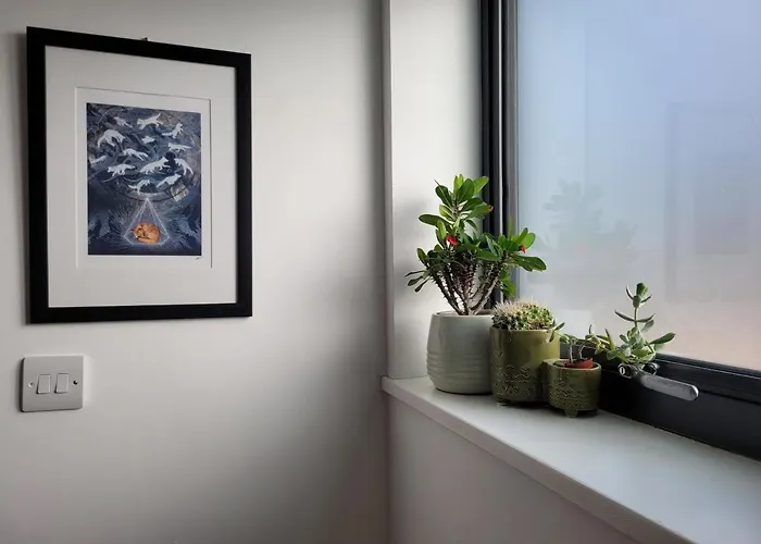 The Old Wire Factory - 2 Bed, Close To Centre, Fast Wifi, Comfortable From