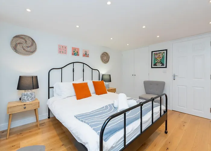 The Old Wire Factory - 2 Bed, Close To Centre, Fast Wifi, Comfortable From Apartment